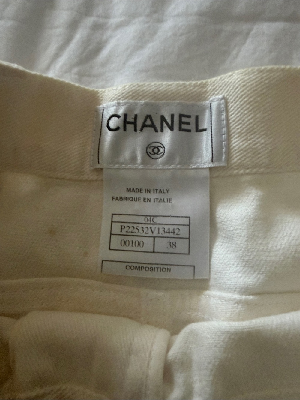 CHANEL Wide Leg Cream Denim with Front Patch Pockets - Picture 5 of 8